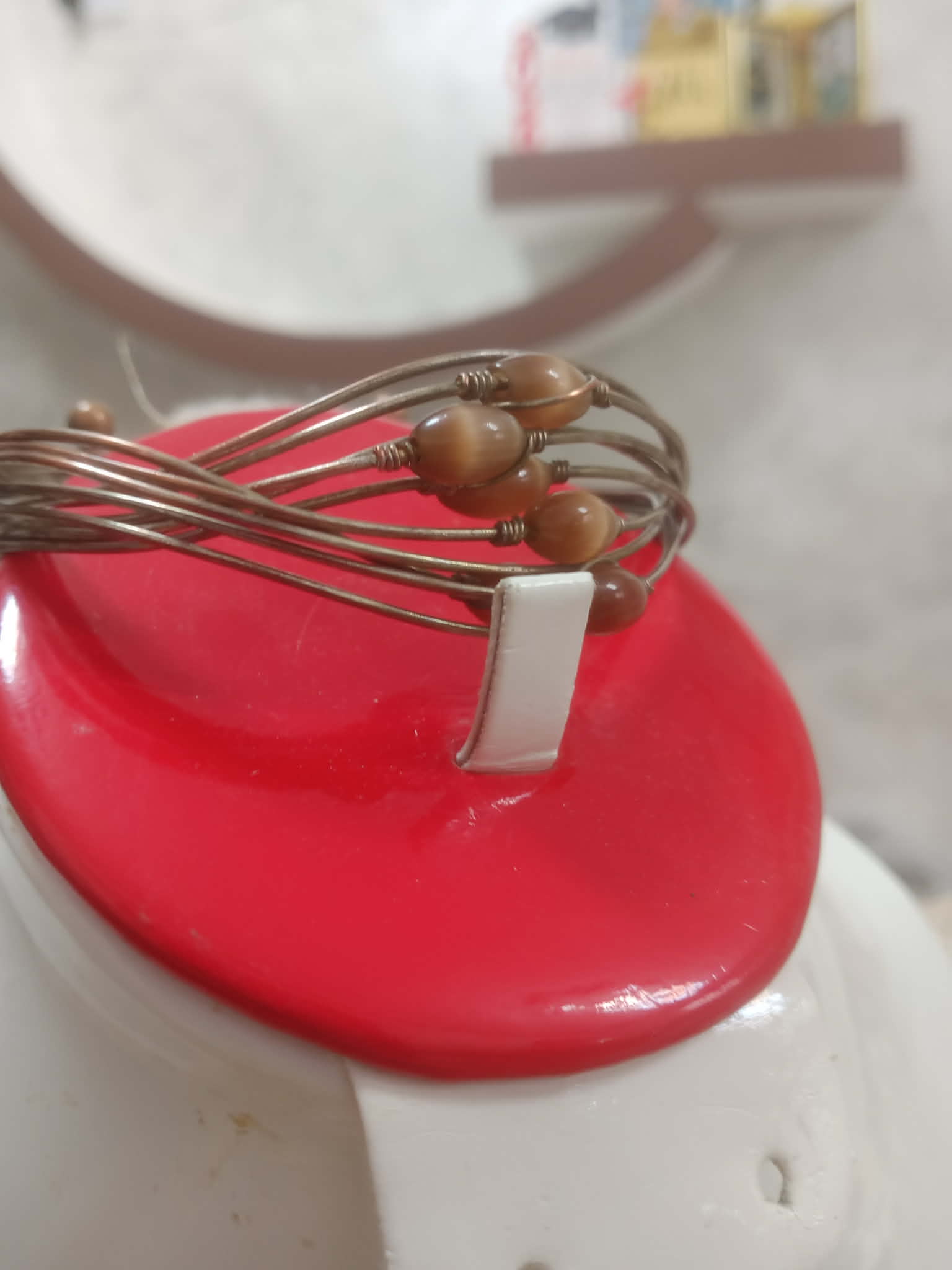 سوار تحفة بأحجار عين الهر