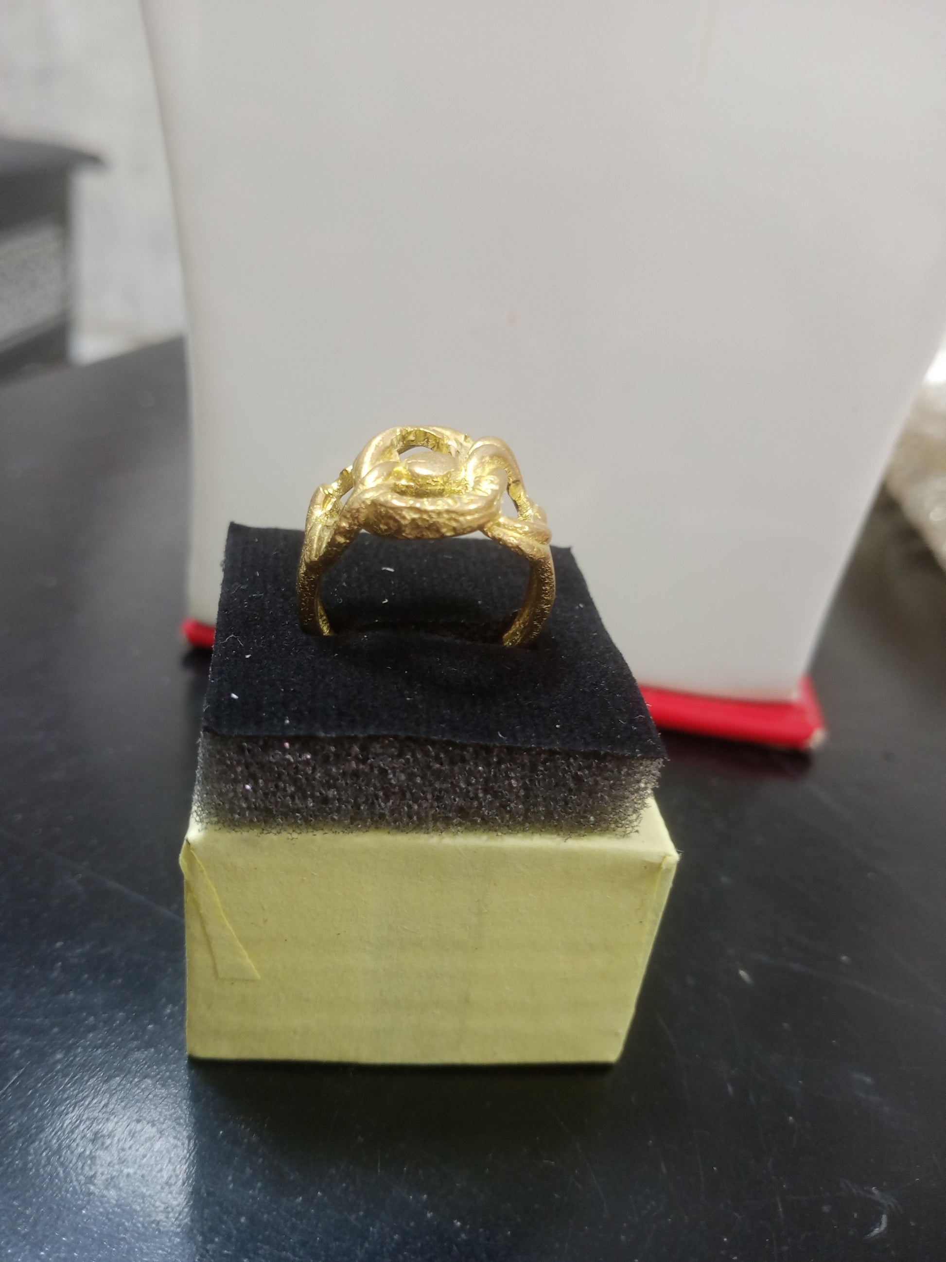 خاتم تحفة من نحاس اصفر حر