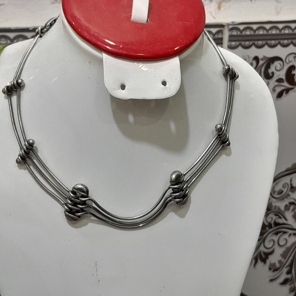 سلسلة مغلفة بالفضة