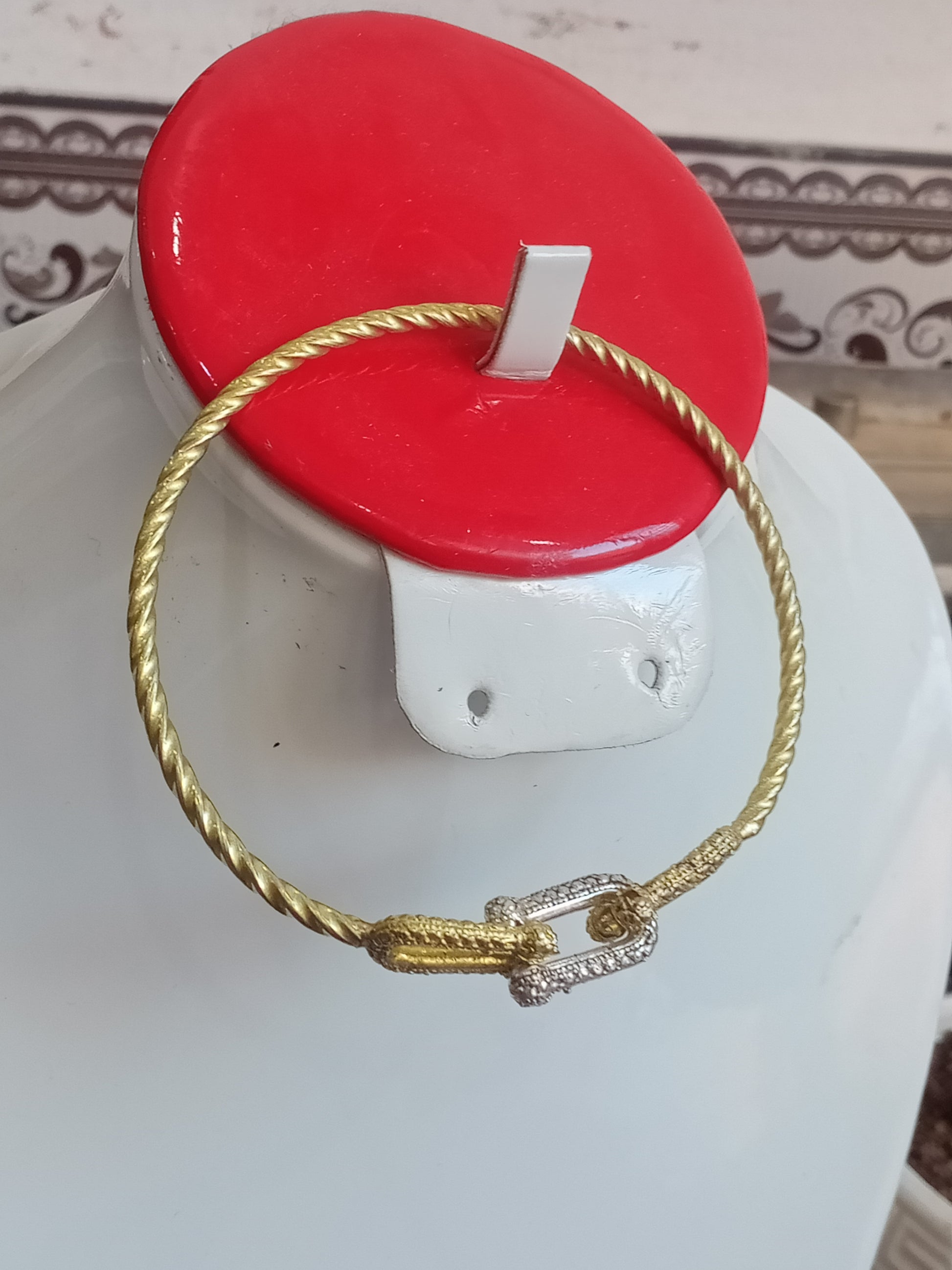سوار تحفة من نحاس