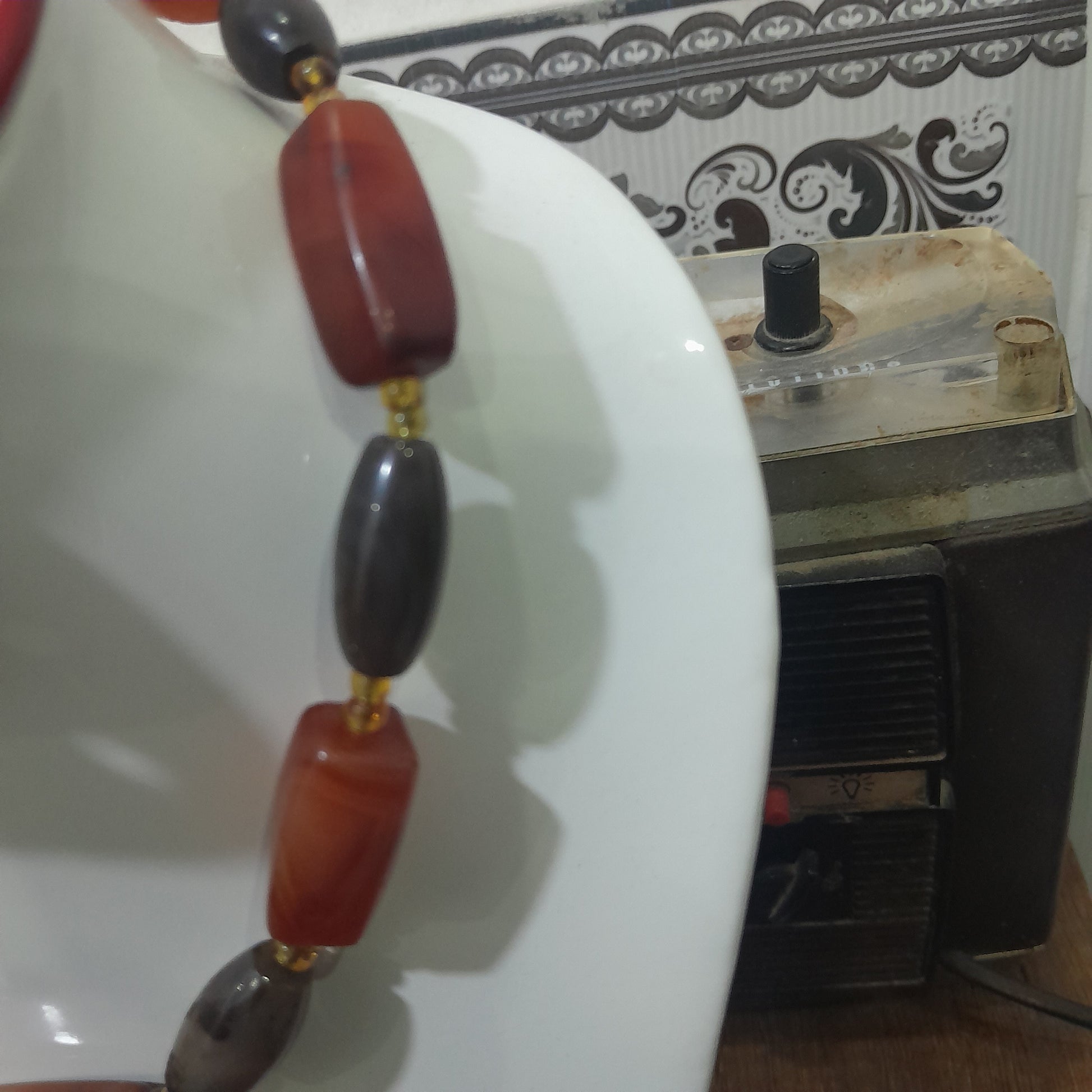 عقد من عقيق طبيعي