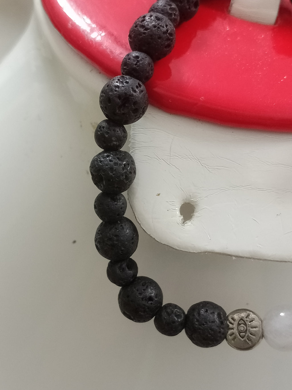 سوار من احجار طبيعية