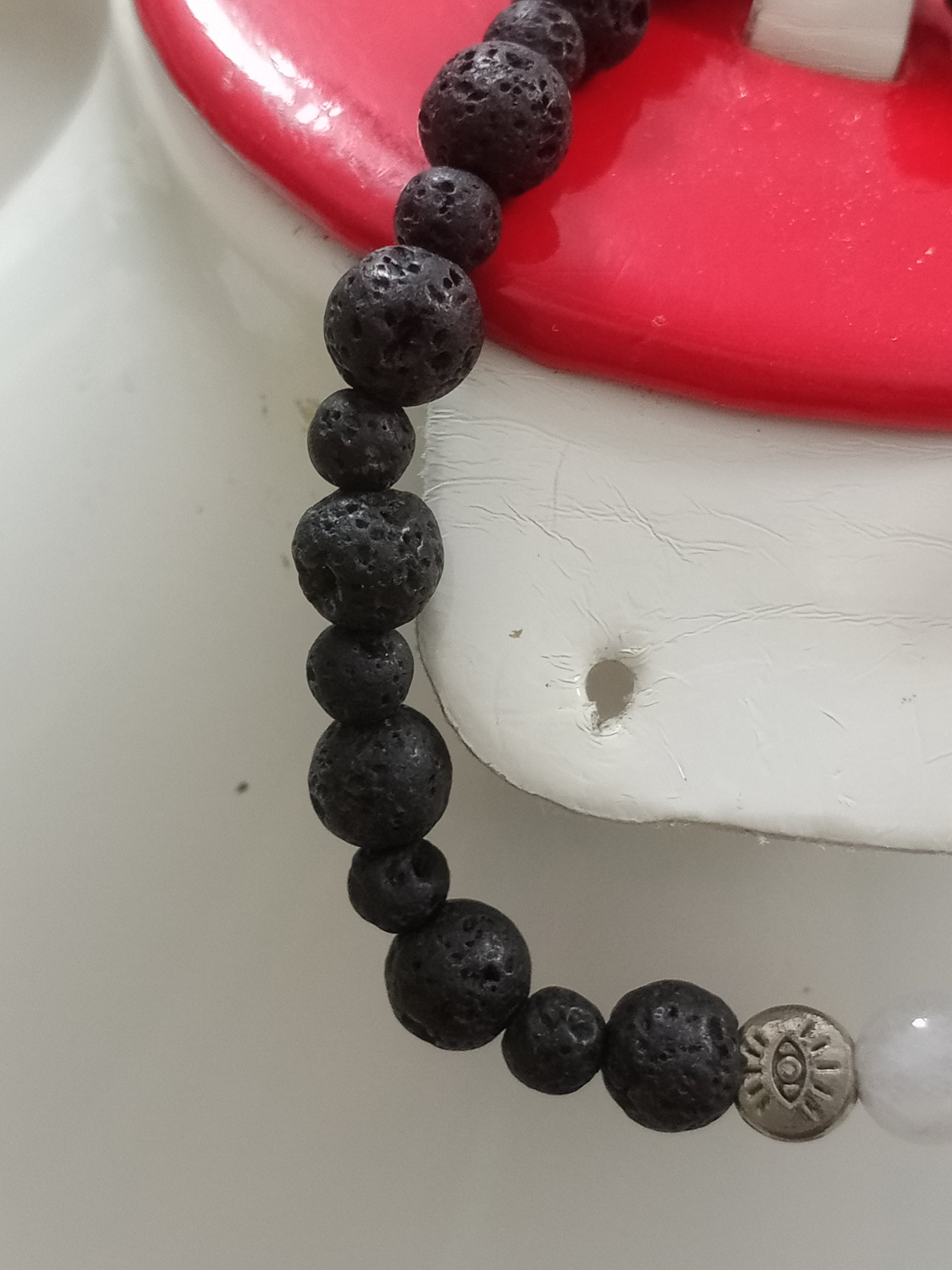 سوار من احجار طبيعية