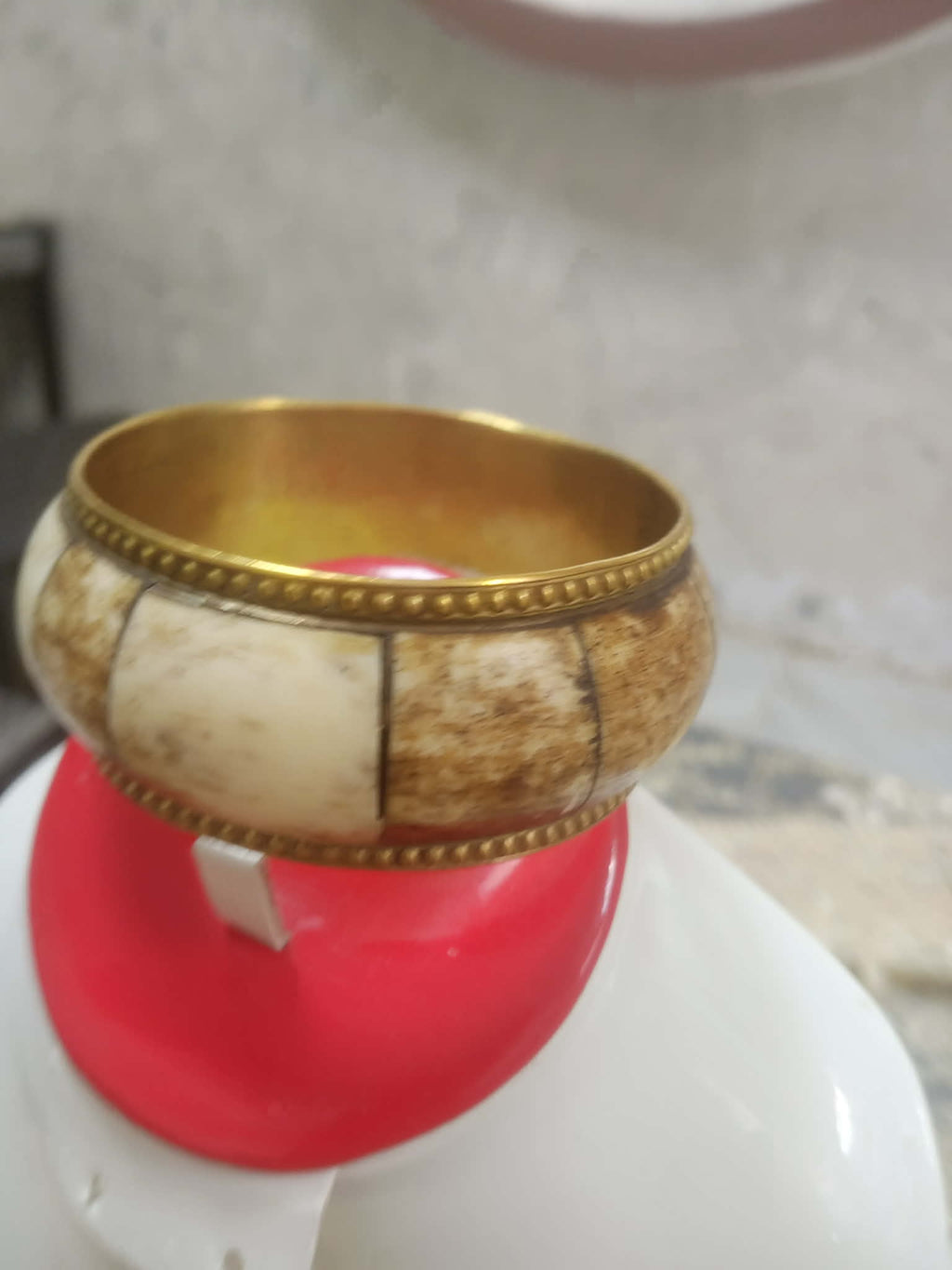 سوار من نحاس وعاج
