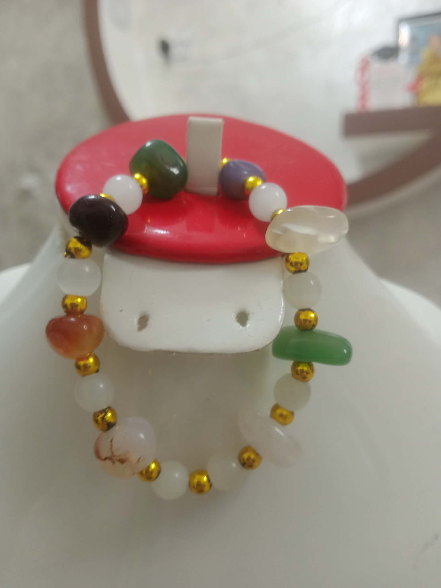سوار بأحجار طبيعية