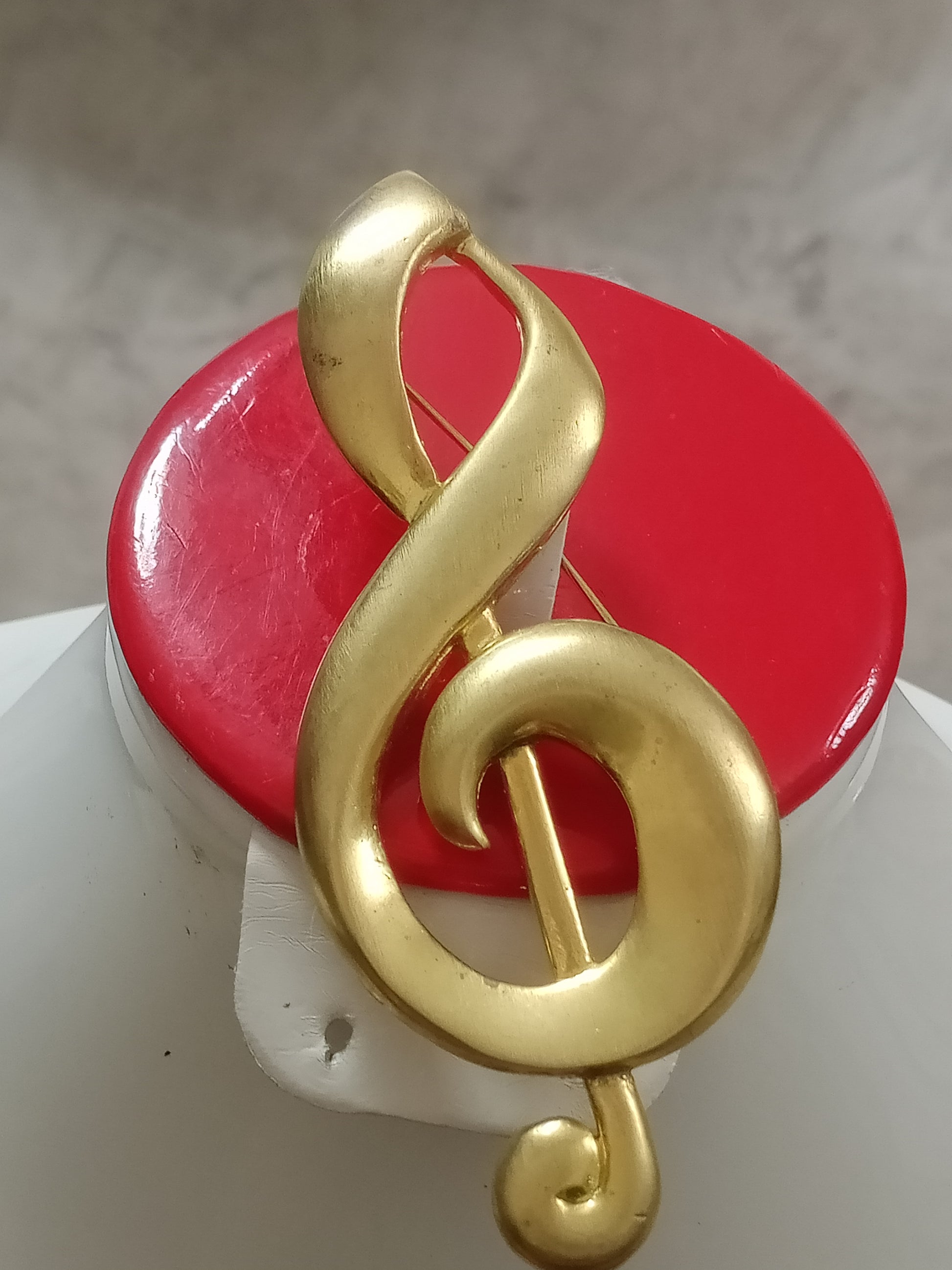 بروش تحفة من بلاكي فرنسي