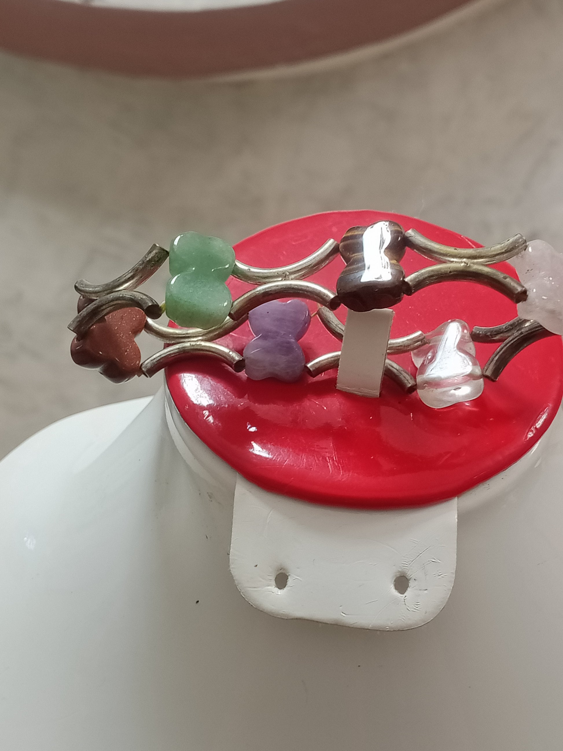 سوار تحفة بأحجار طبيعية