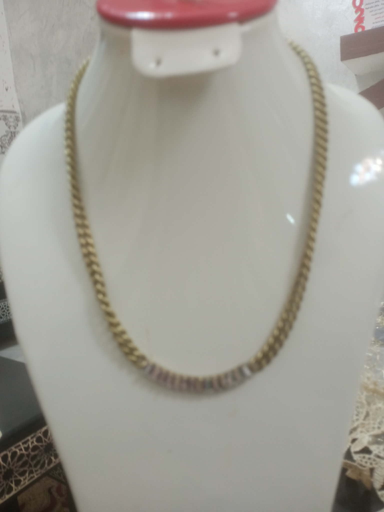 سلسلة تحفة من نحاس أصفر حر