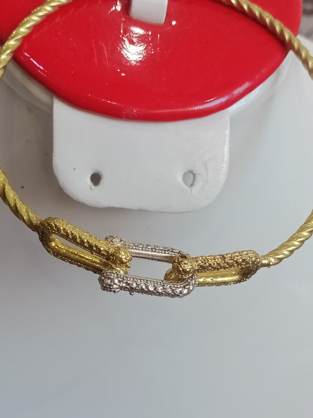 سوار تحفة من نحاس
