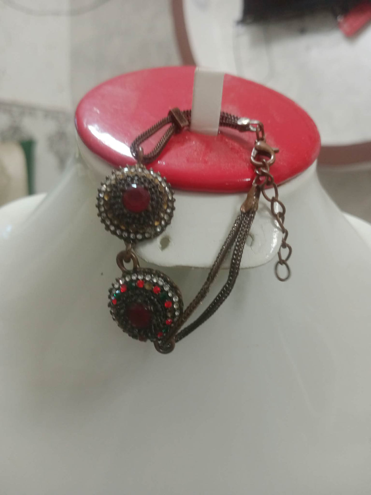 سوار تحفة من برونز