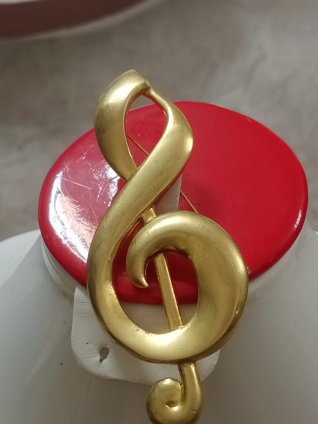 بروش تحفة من بلاكي فرنسي