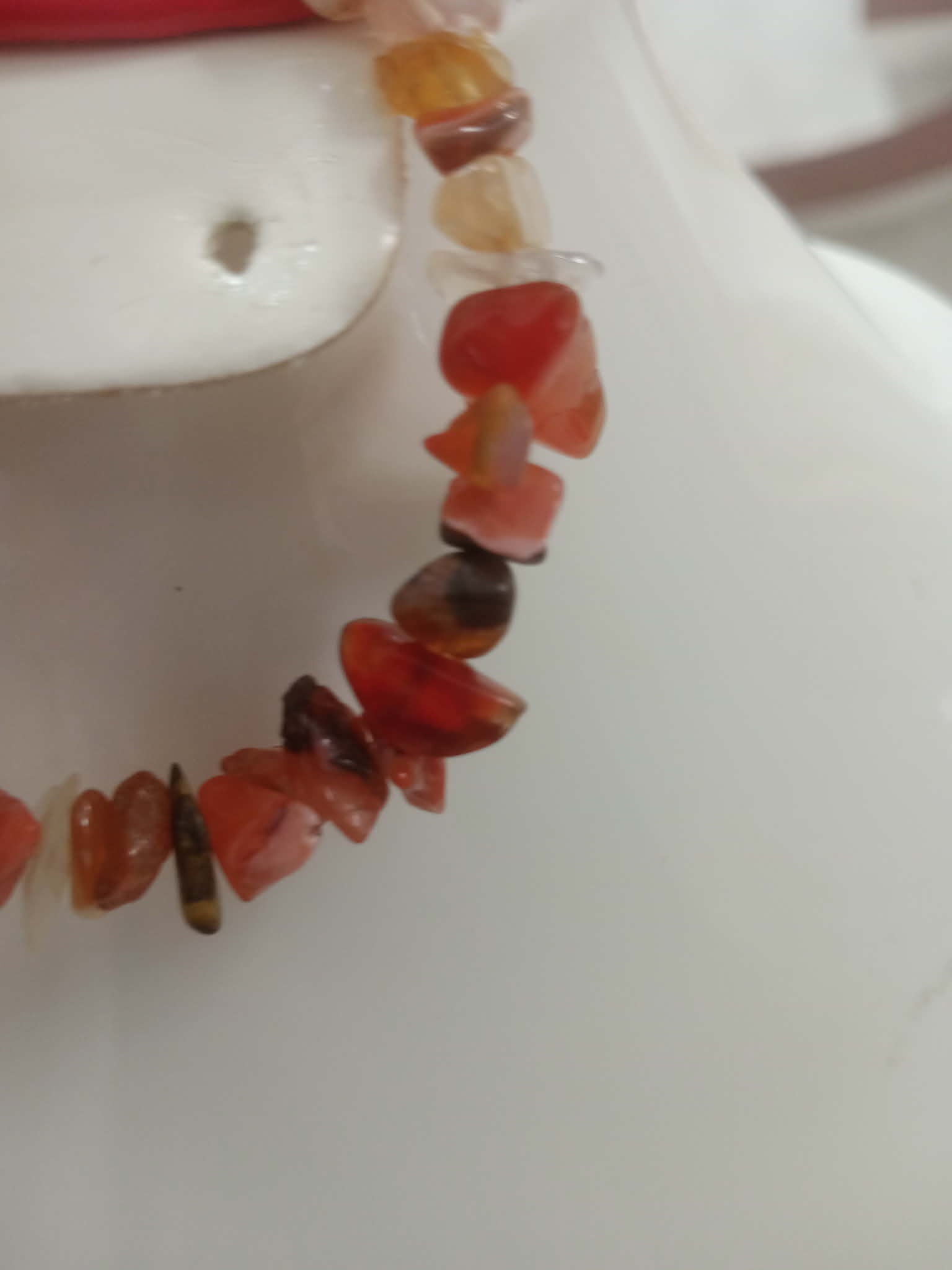سوار من أحجار عقيق طبيعي