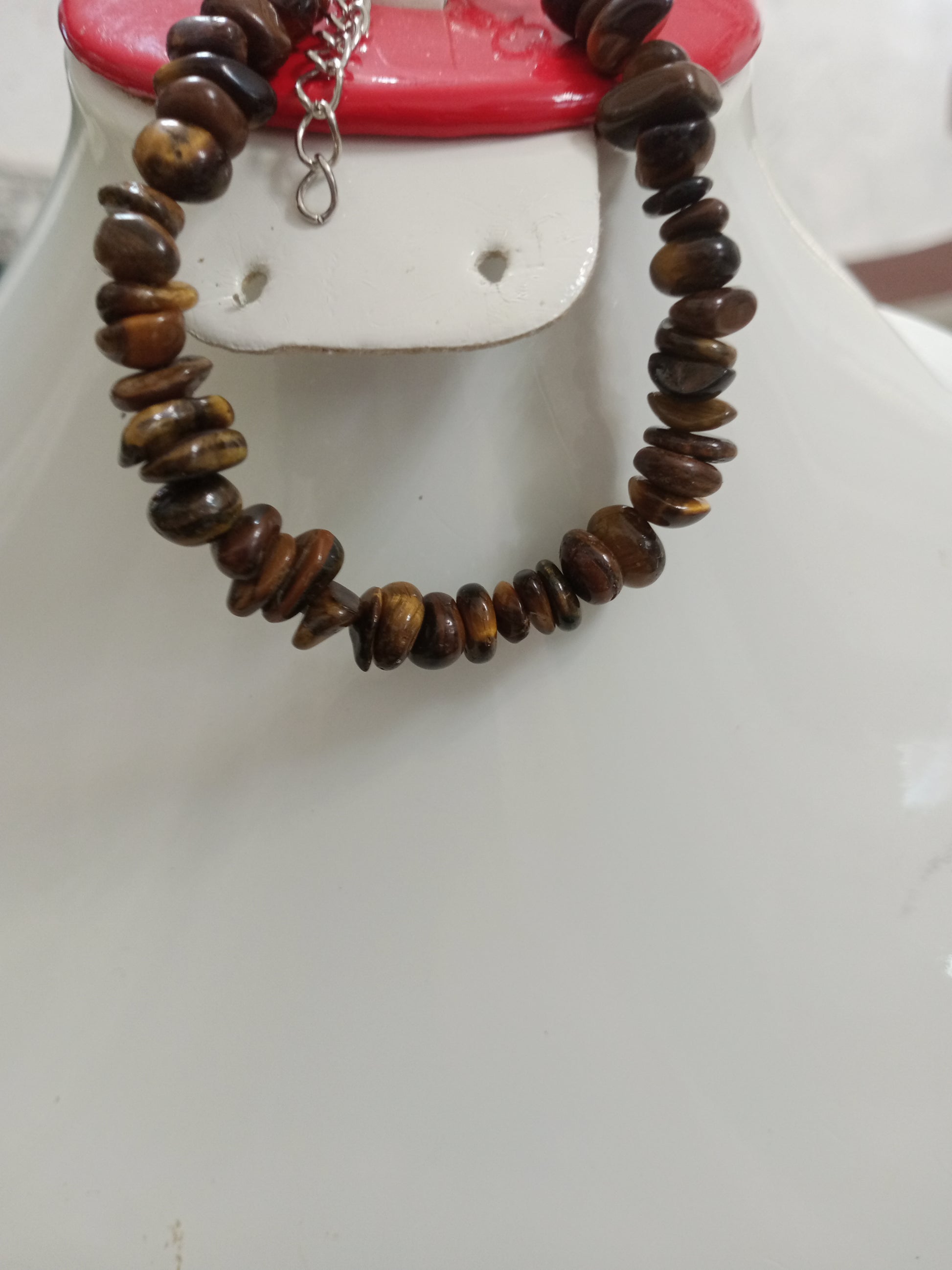 سوار من احجار عين النمر