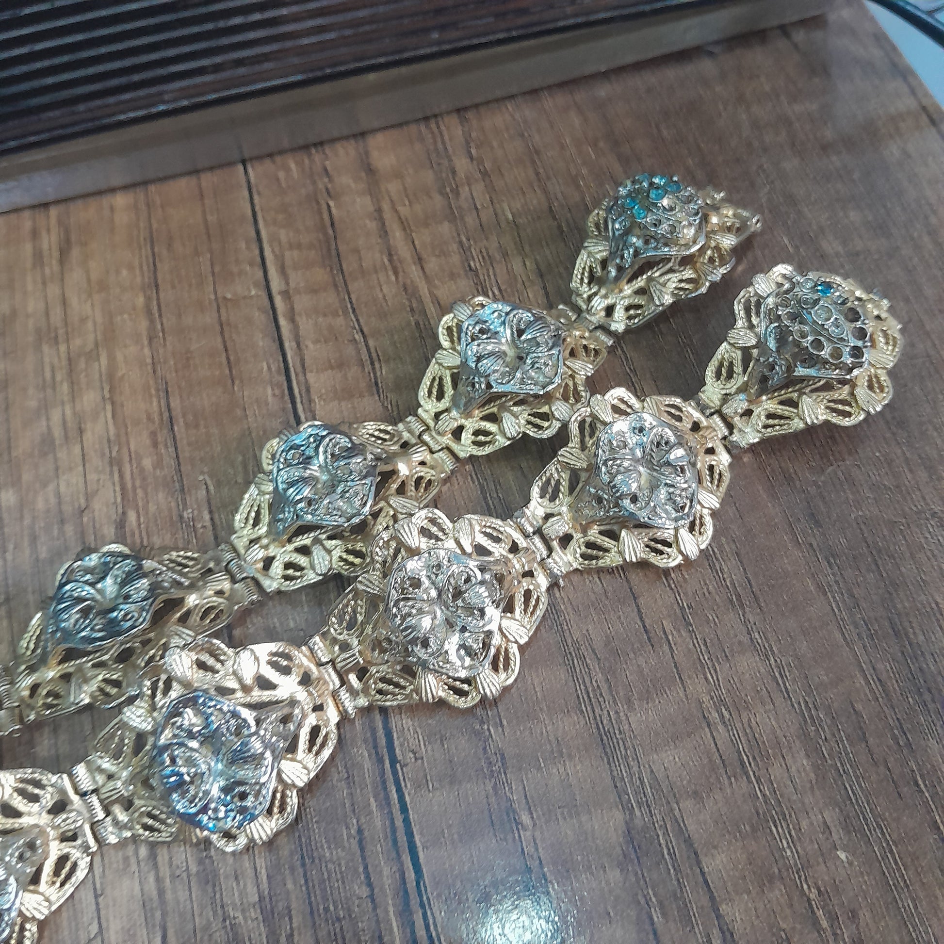 حزامة قديمة بلاكي