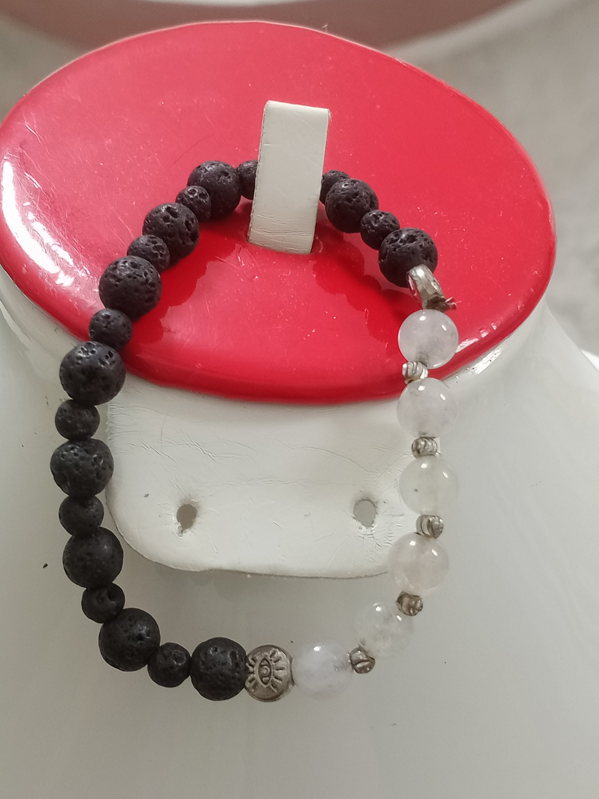 سوار من احجار طبيعية