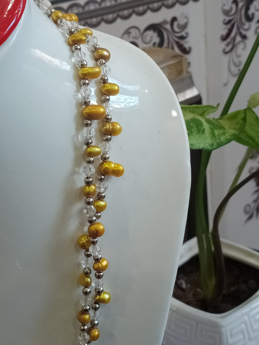 عقد من لؤلؤ طبيعي
