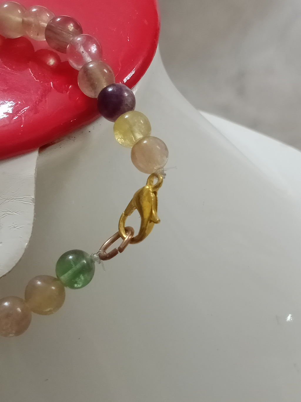 سوار تحفة من احجار طبيعية
