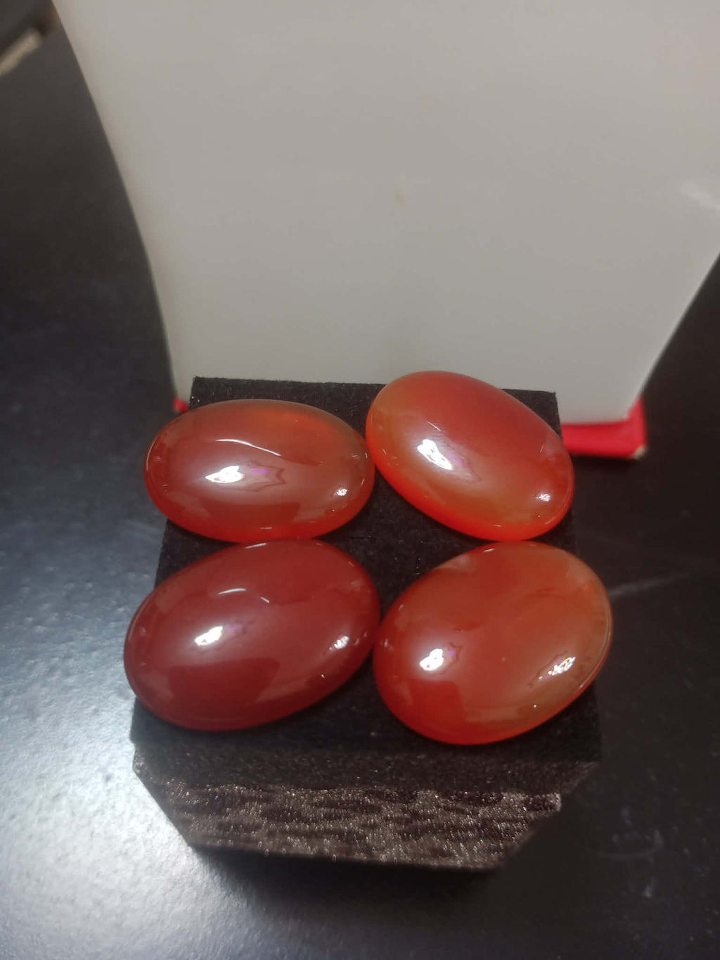 أحجار عقيق طبيعي