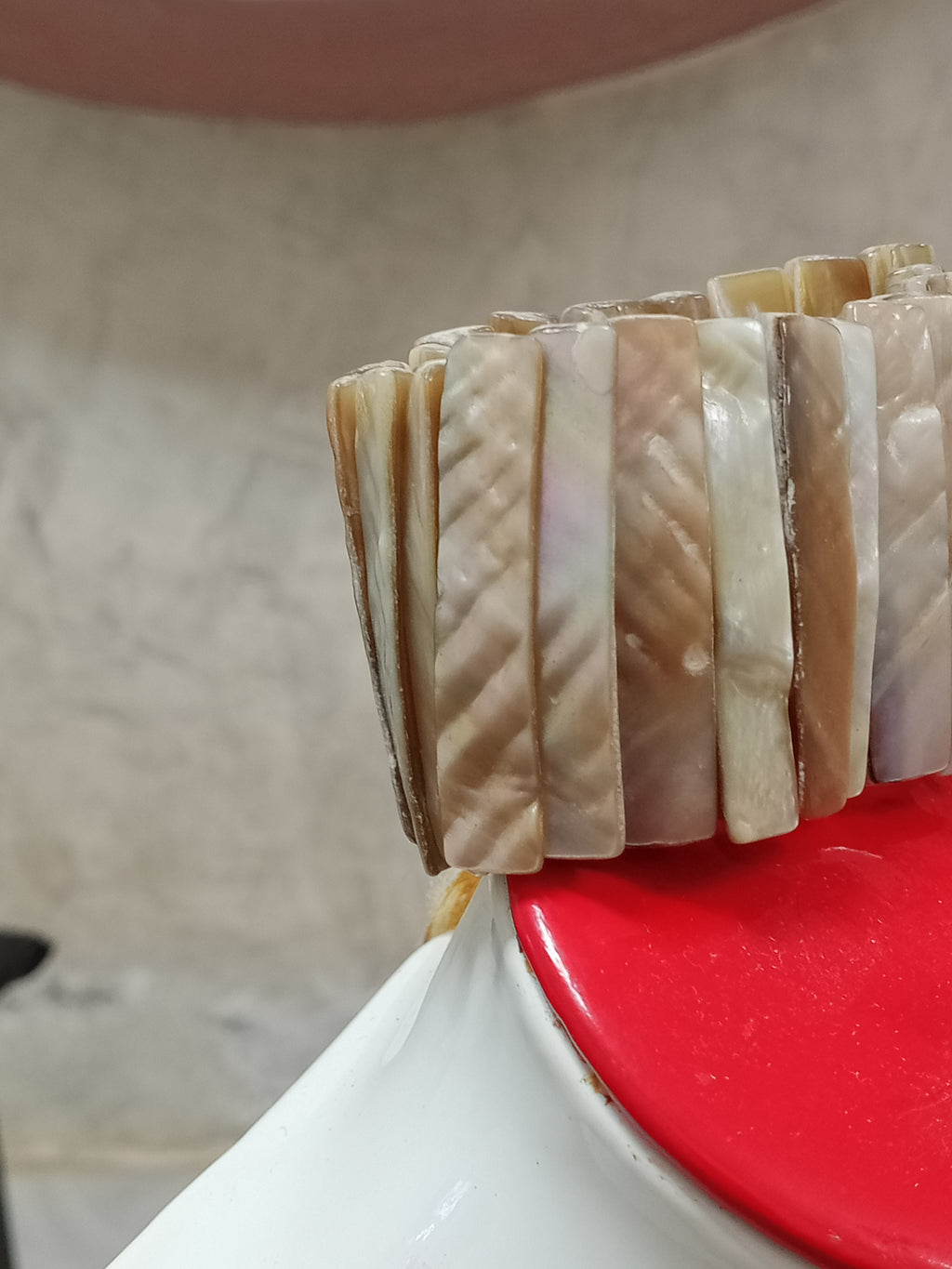 سوار تحفة من صدف بحري