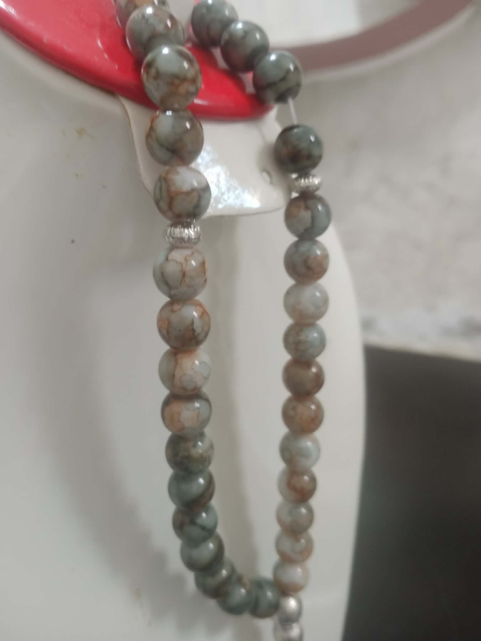 سبحة من أحجار عقيق طبيعي
