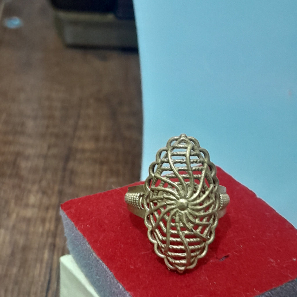 خاتم من نحاس