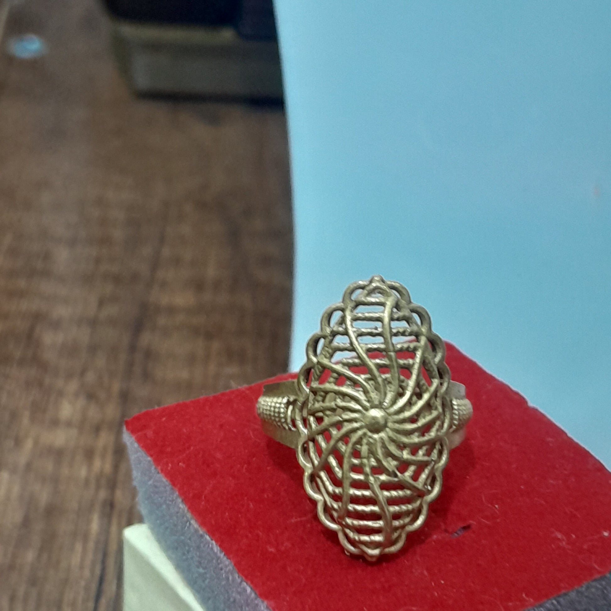 خاتم من نحاس