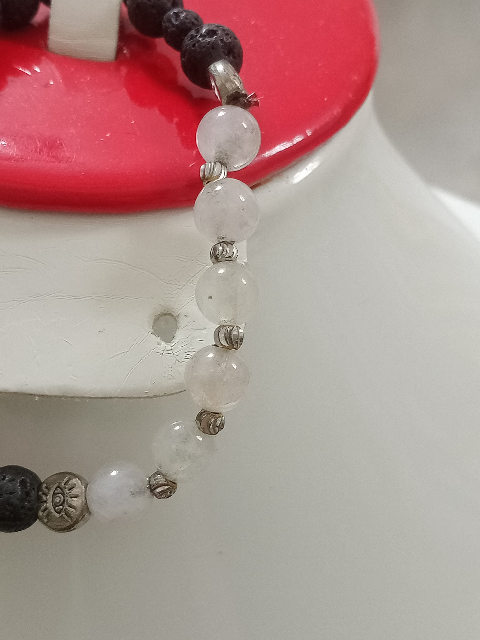 سوار من احجار طبيعية