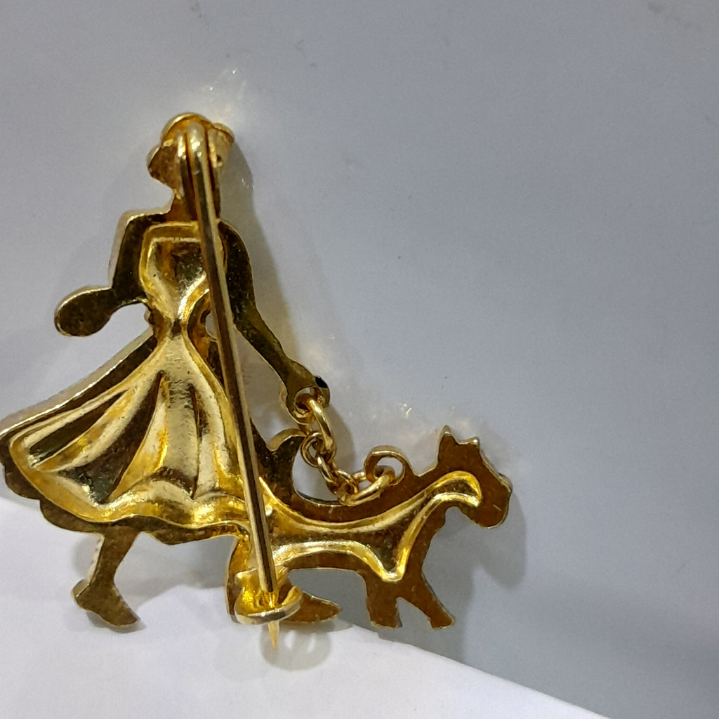 بروش بلاكي فرنسي