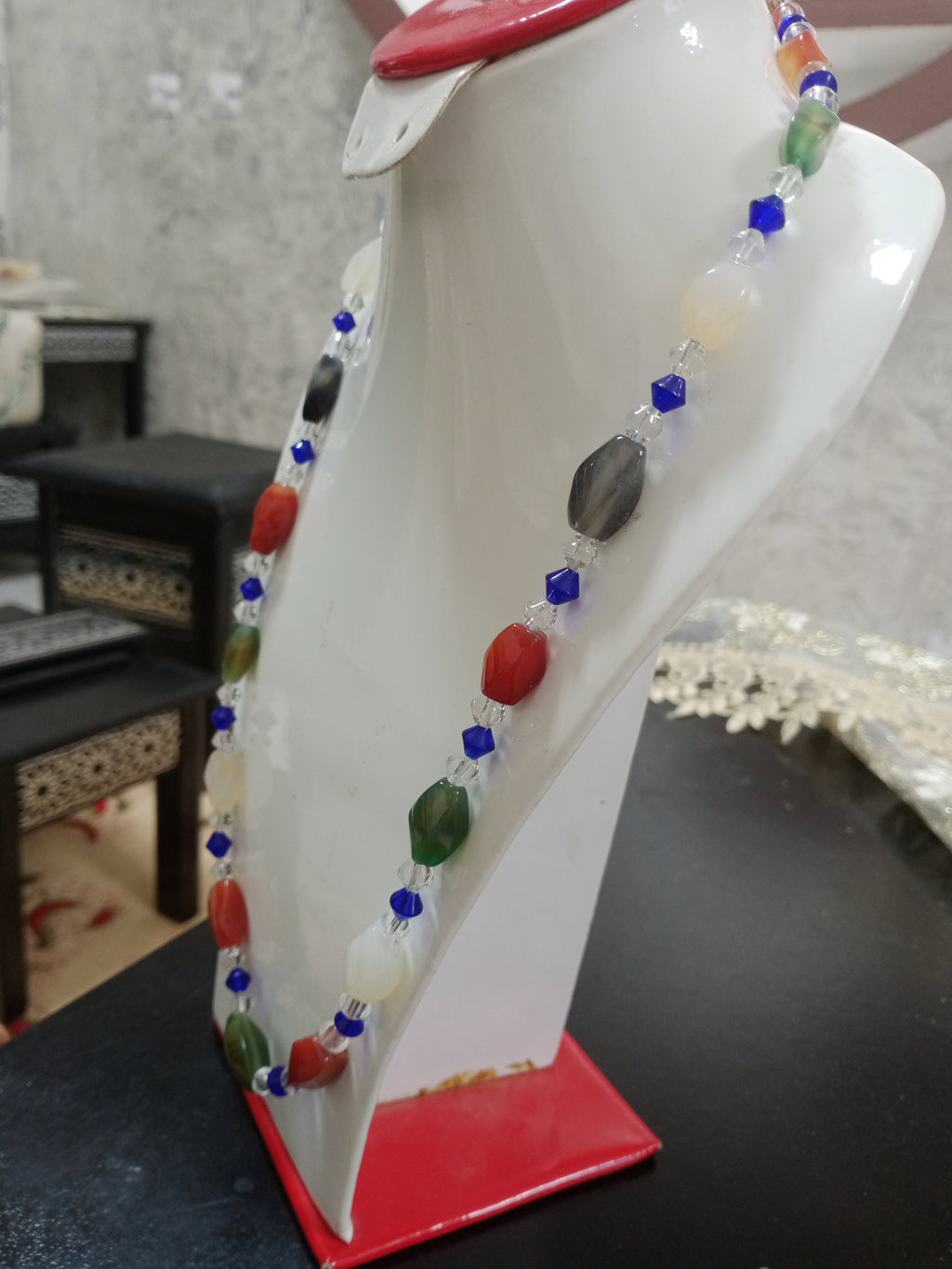 عقد جميل من احجار عقيق طبيعي