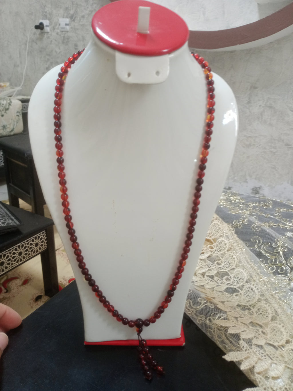 سبحة تحفة من كهرمان طبيعي
