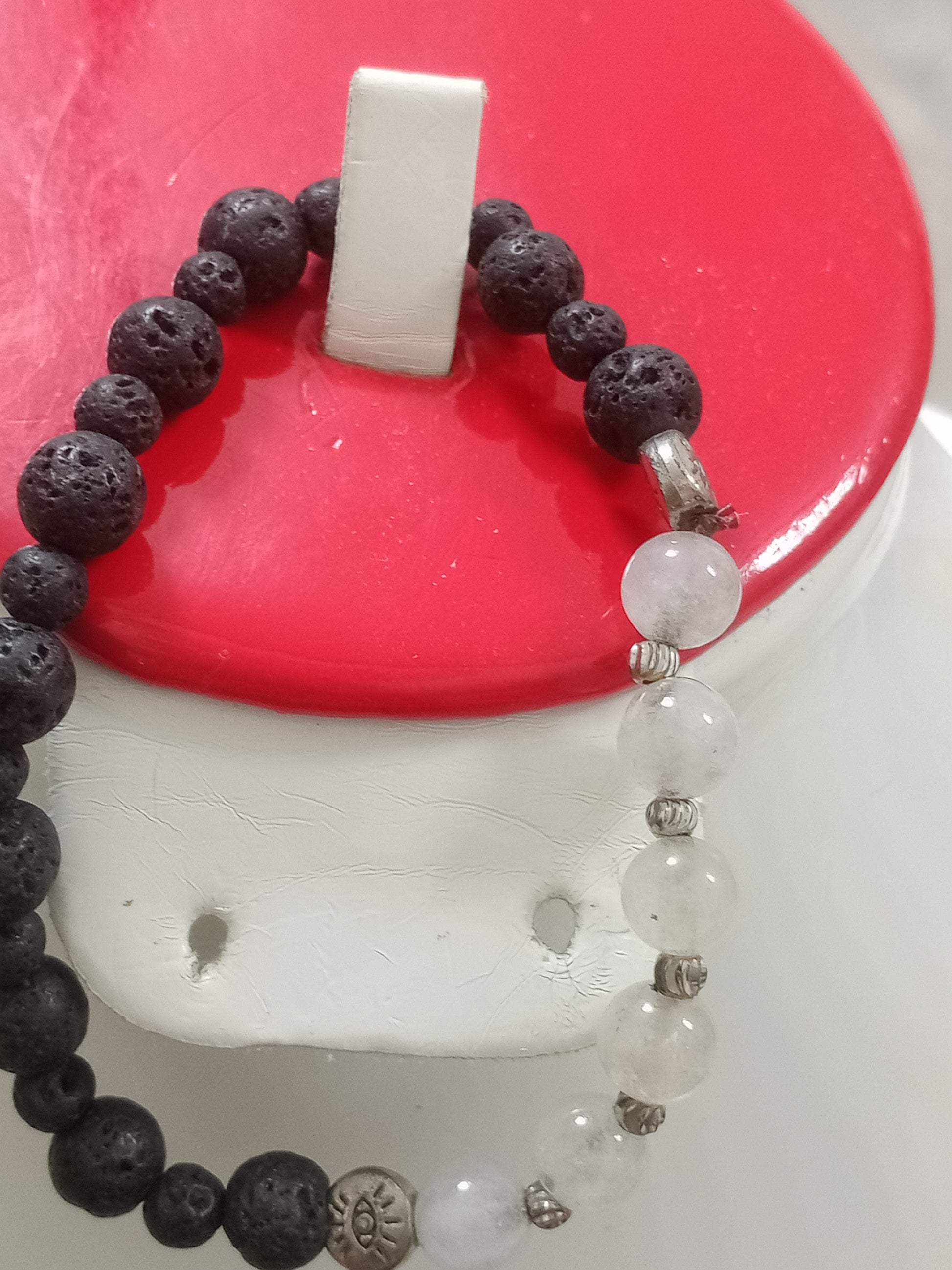 سوار من احجار طبيعية