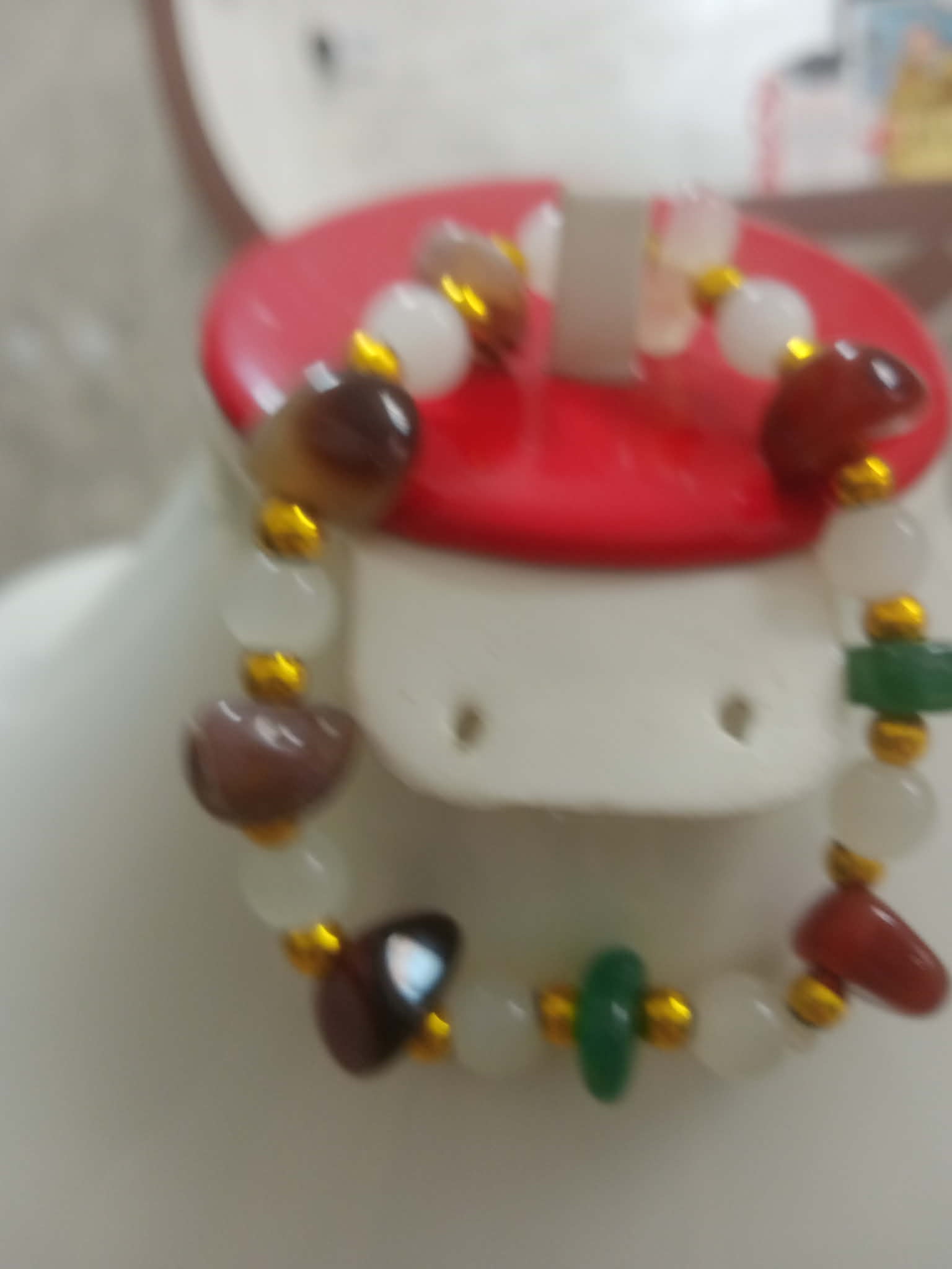 سوار بأحجار طبيعية