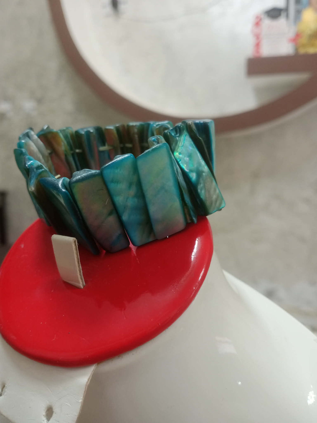 سوار من صدف بحري طبيعي