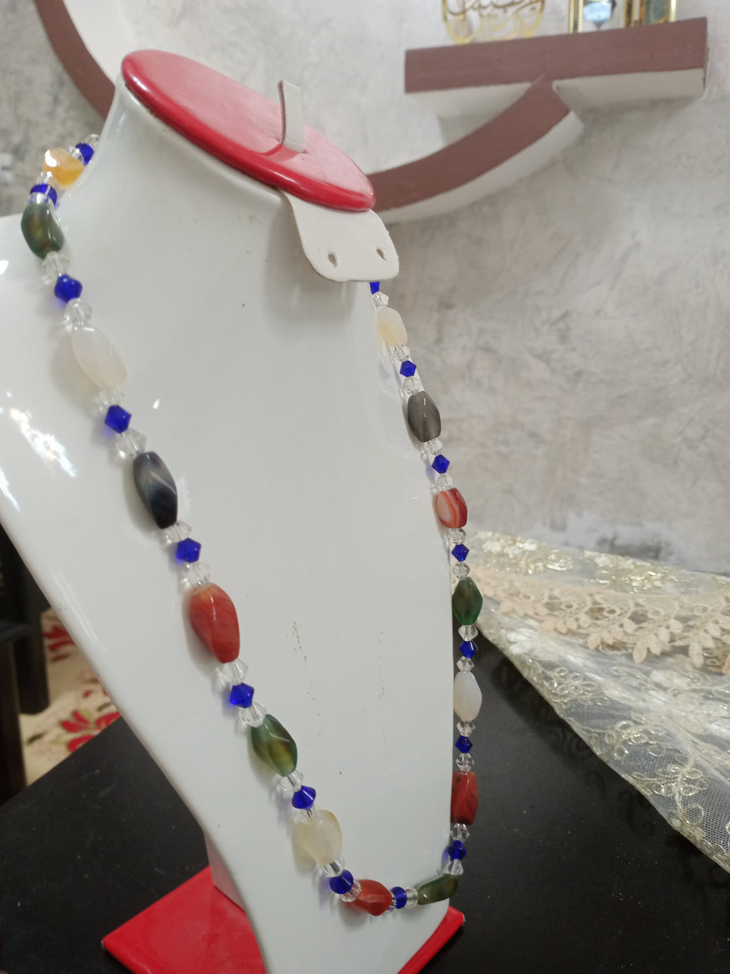 عقد جميل من احجار عقيق طبيعي