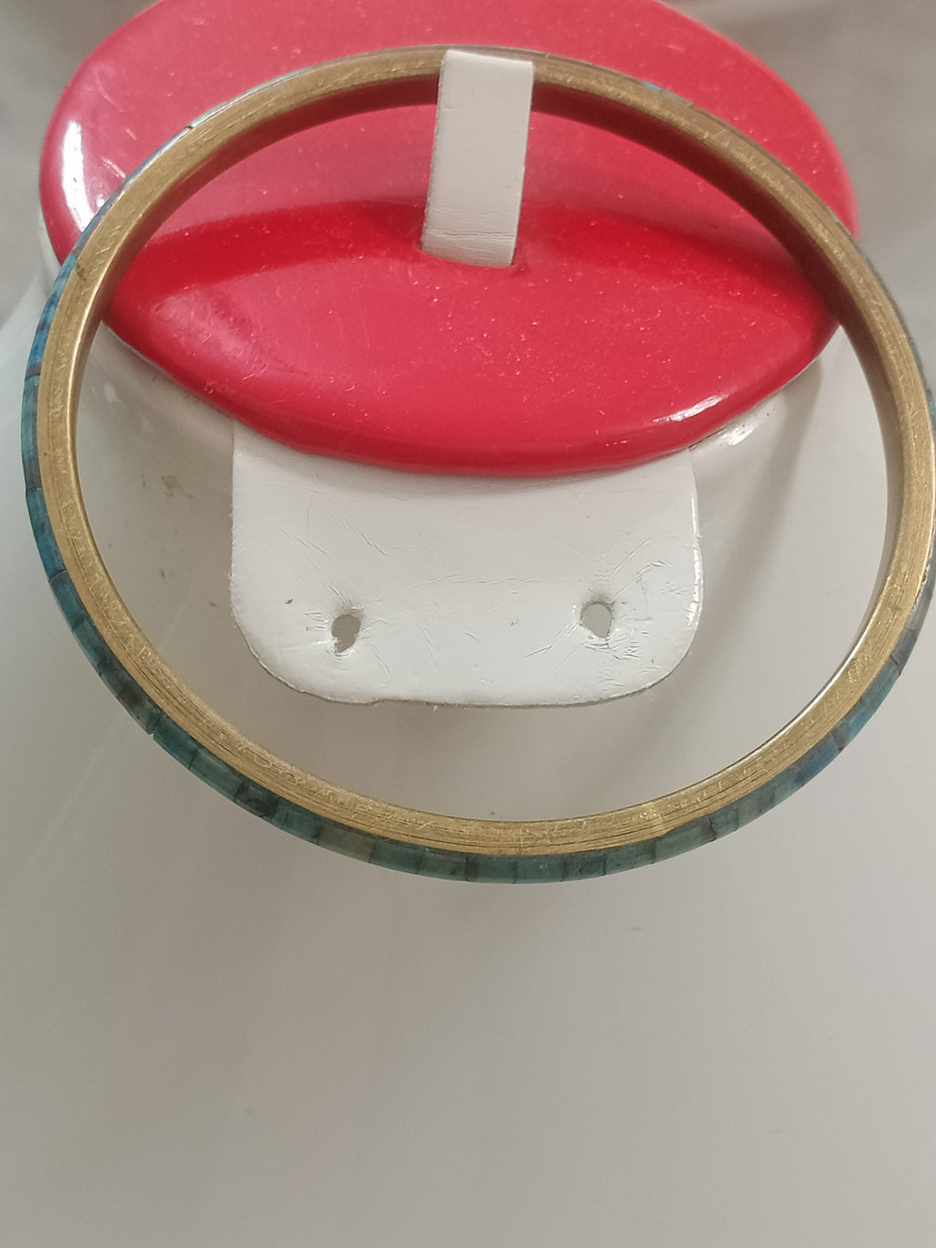 سوار قديم من نحاس