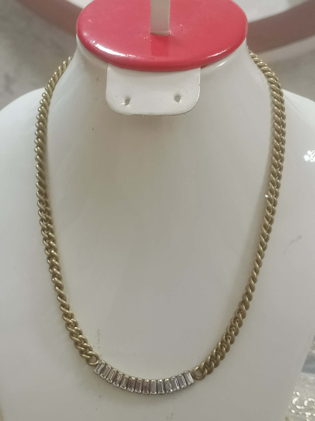 سلسلة تحفة من نحاس أصفر حر