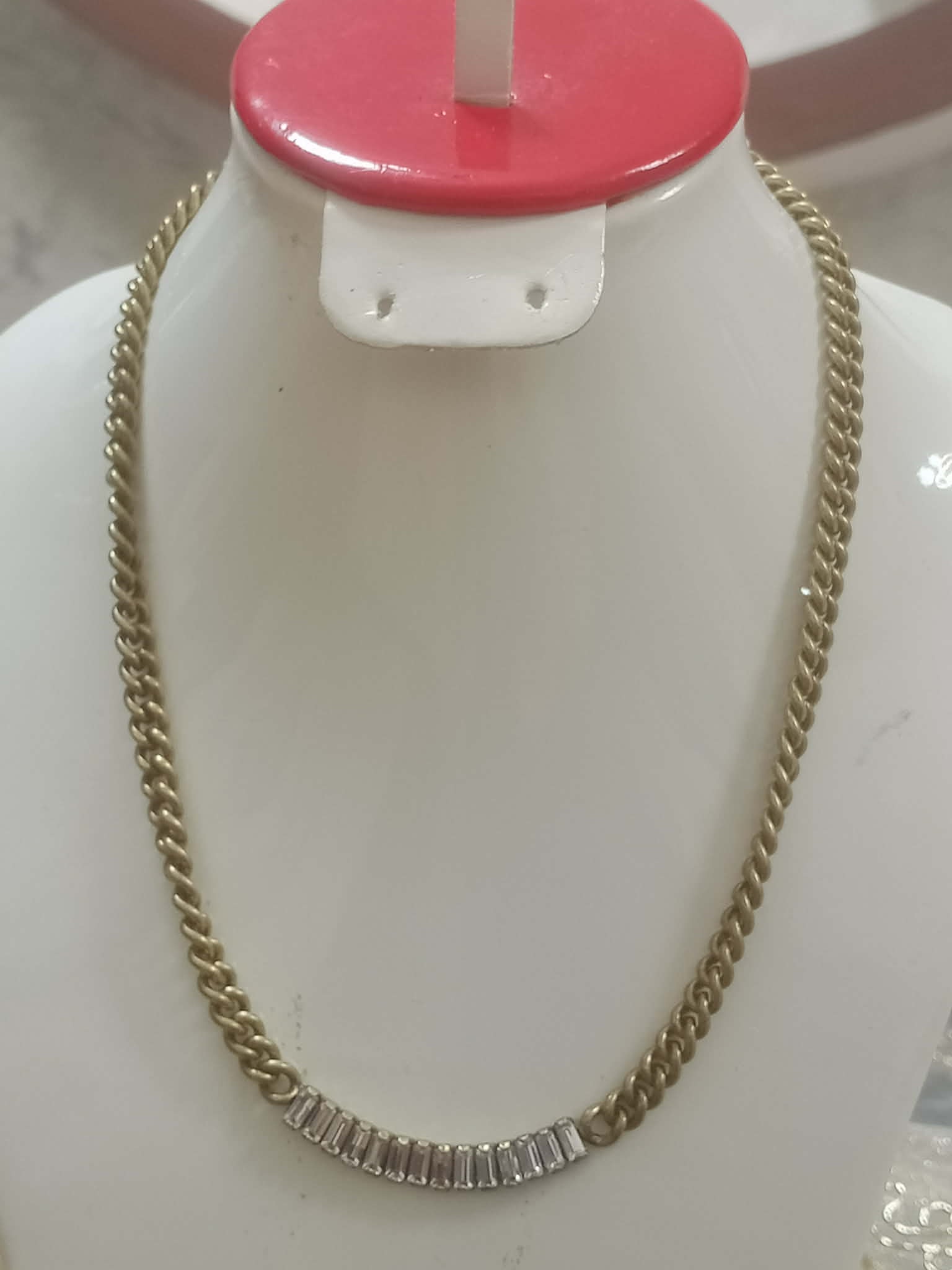 سلسلة تحفة من نحاس أصفر حر