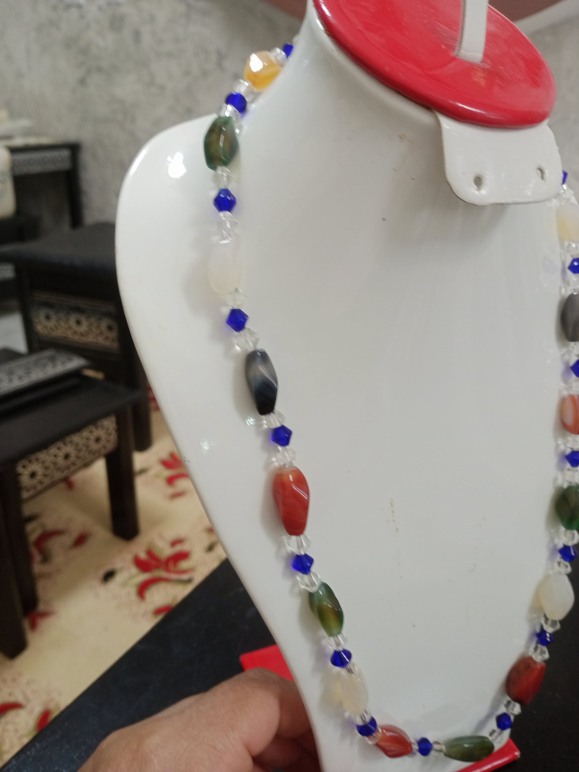 عقد جميل من احجار عقيق طبيعي