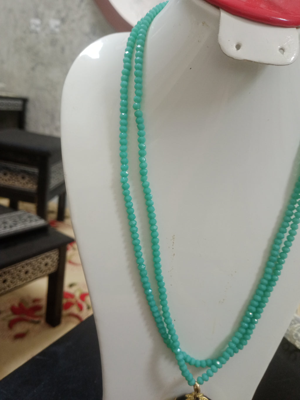 عقد طويل من حجر الامازونيت الطبيعي