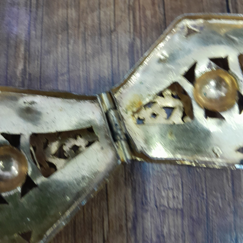 حزامة قديمة تحفة من نحاس مطلي بالذهب ومطبوعة طول 87 سم