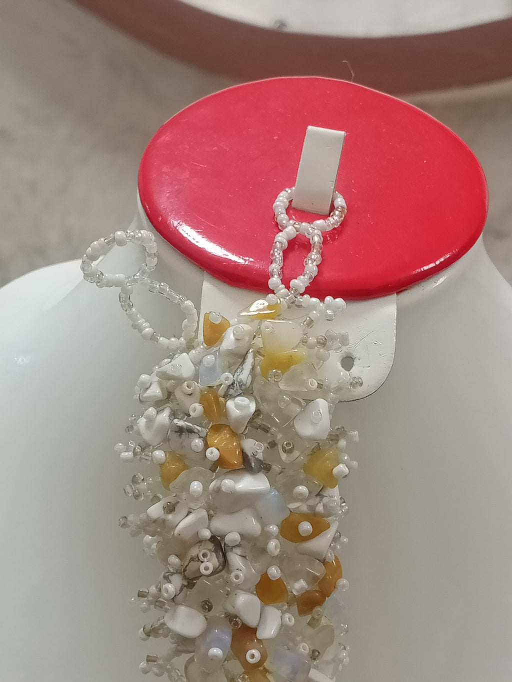 سوار بأحجار طبيعية
