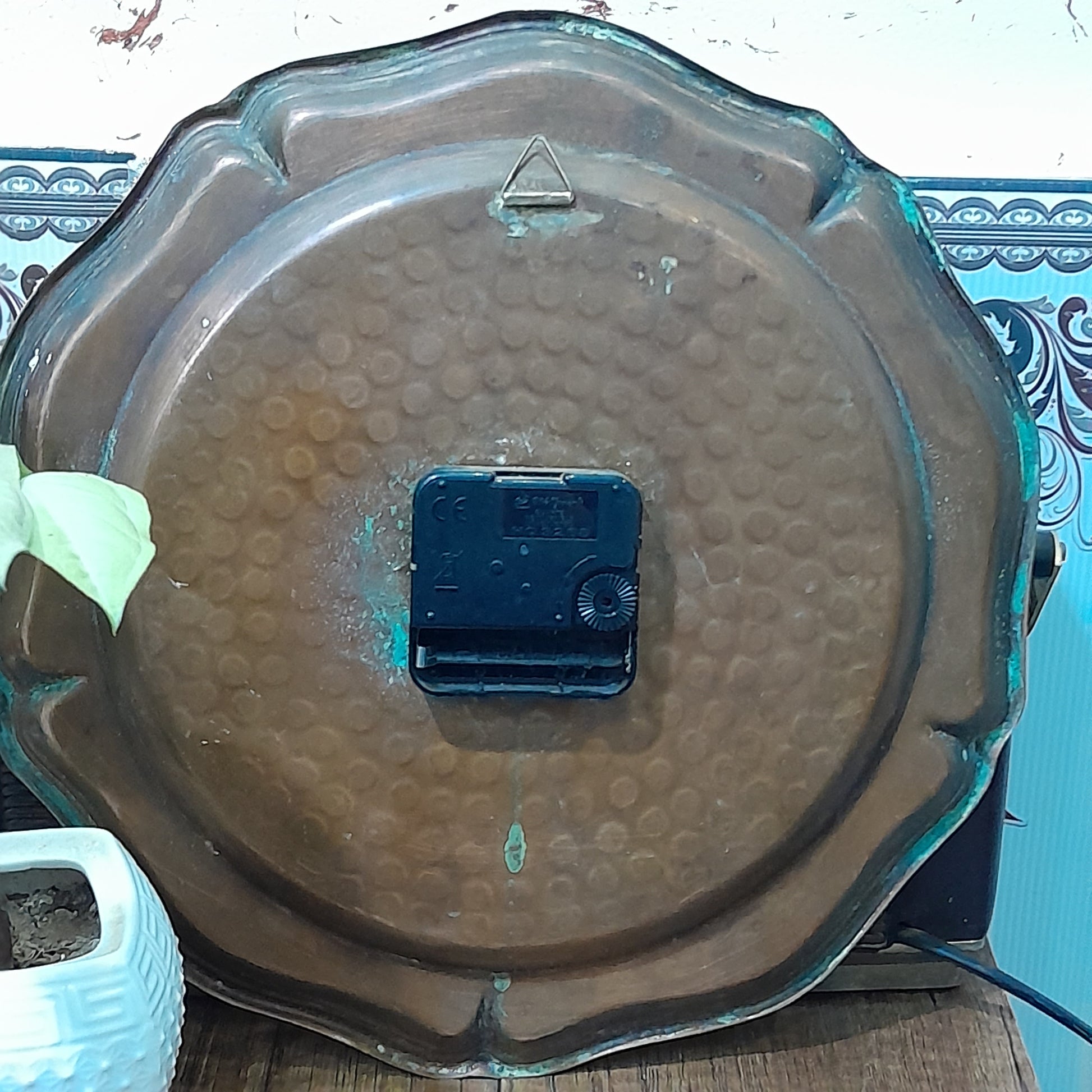 ساعة من نحاس احمر لديكور لا تعمل