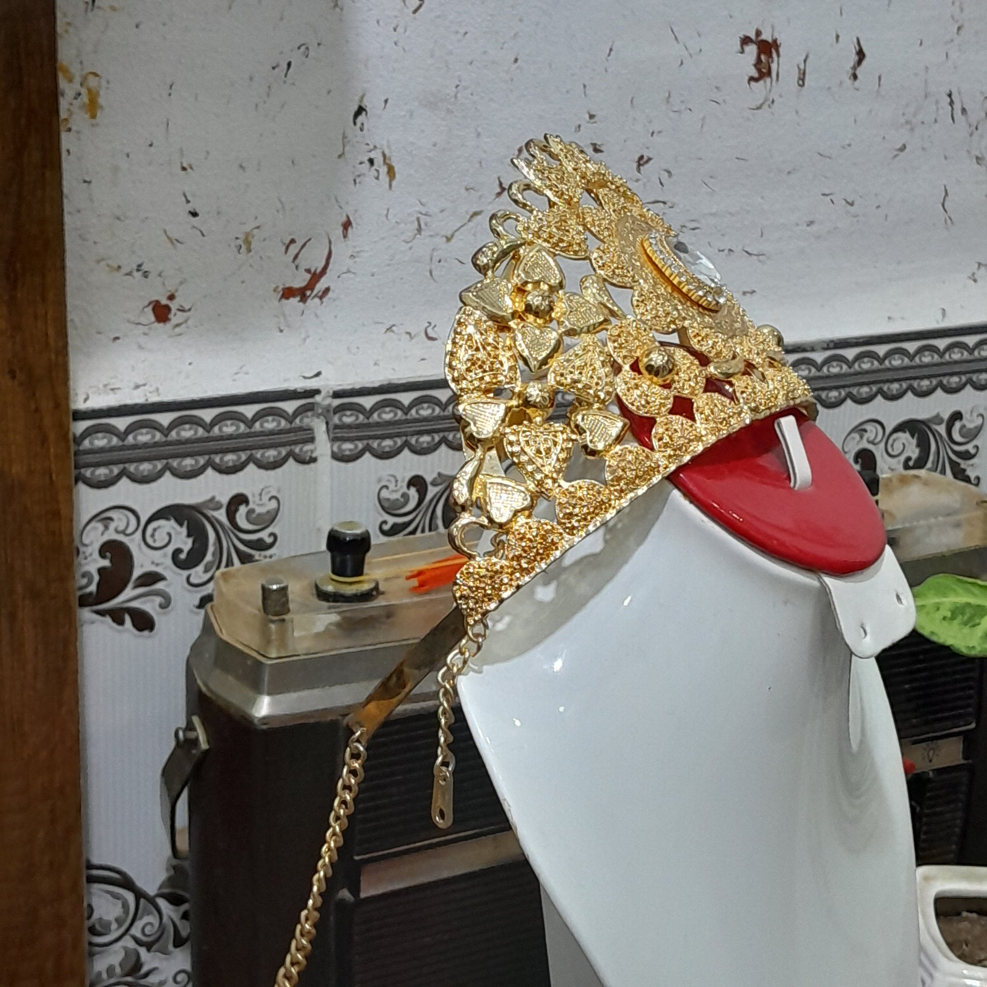 تاج من بلاكي