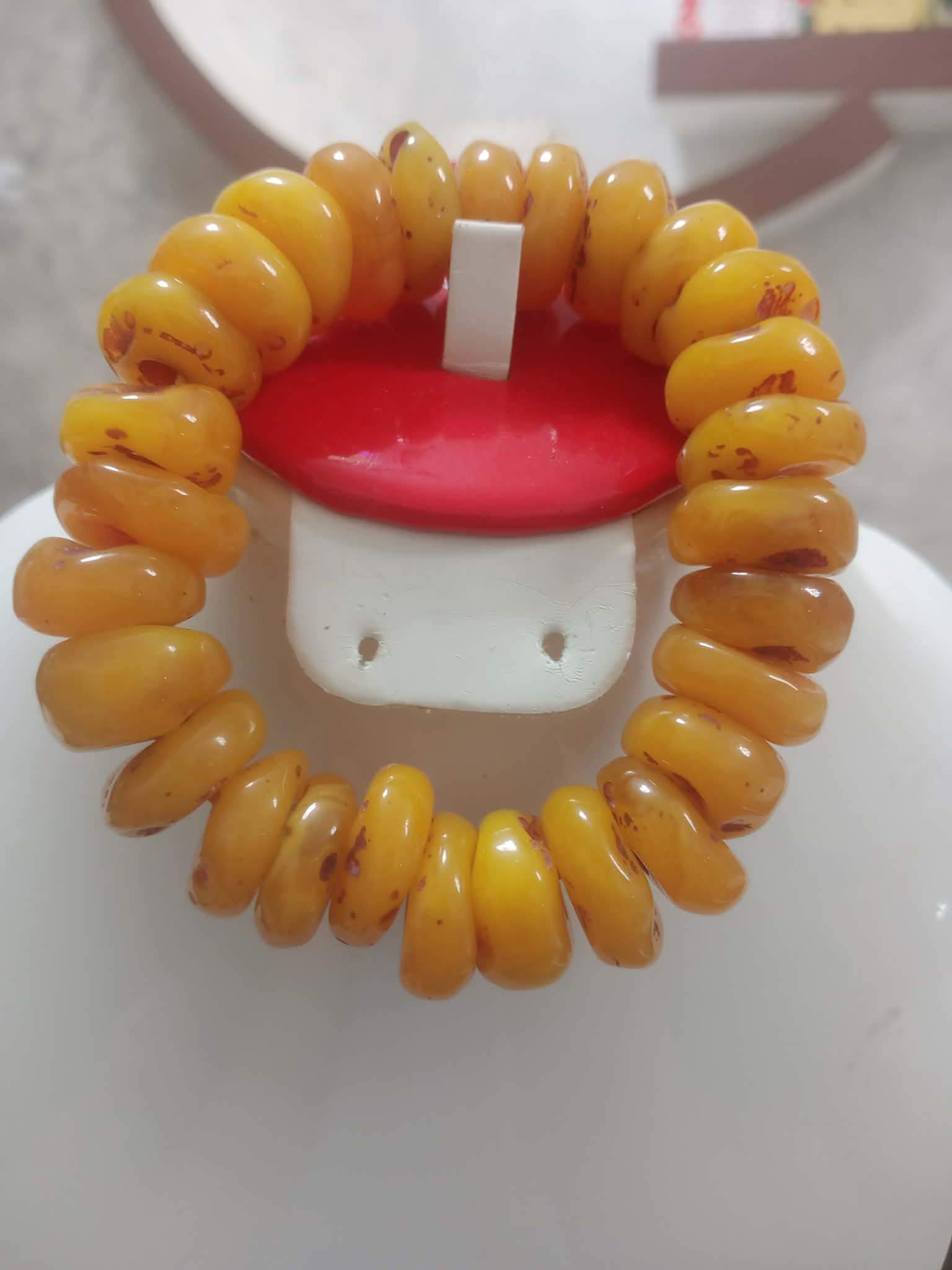 سوار من لبان طبيعي