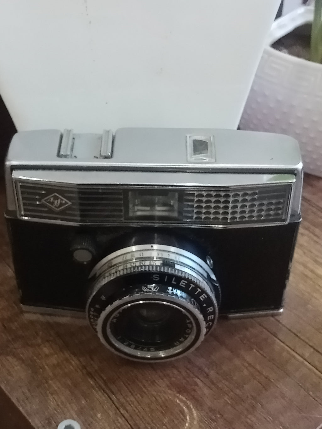 آلة تصوير قديمة تحفة