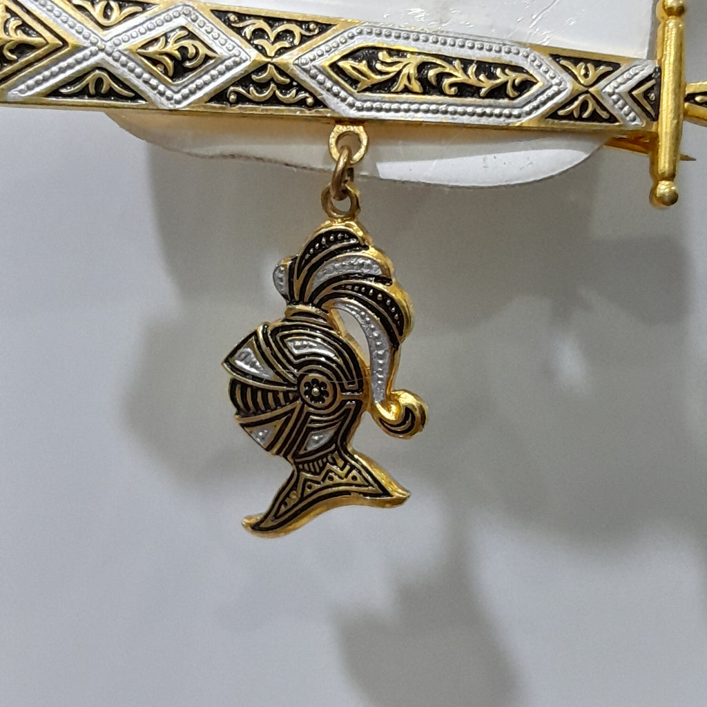 بروش بلاكي فرنسي