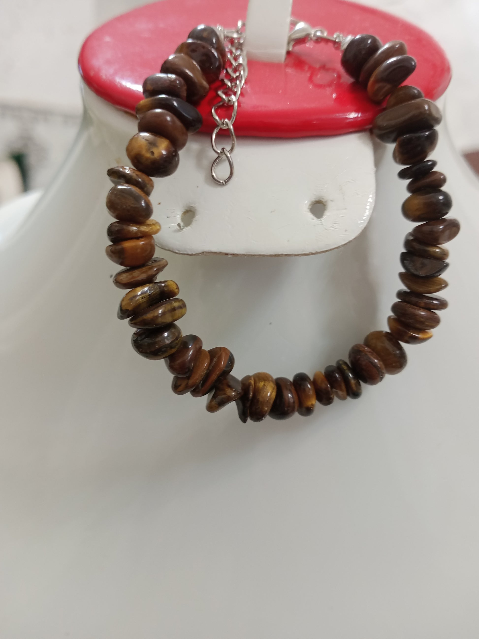 سوار من احجار عين النمر