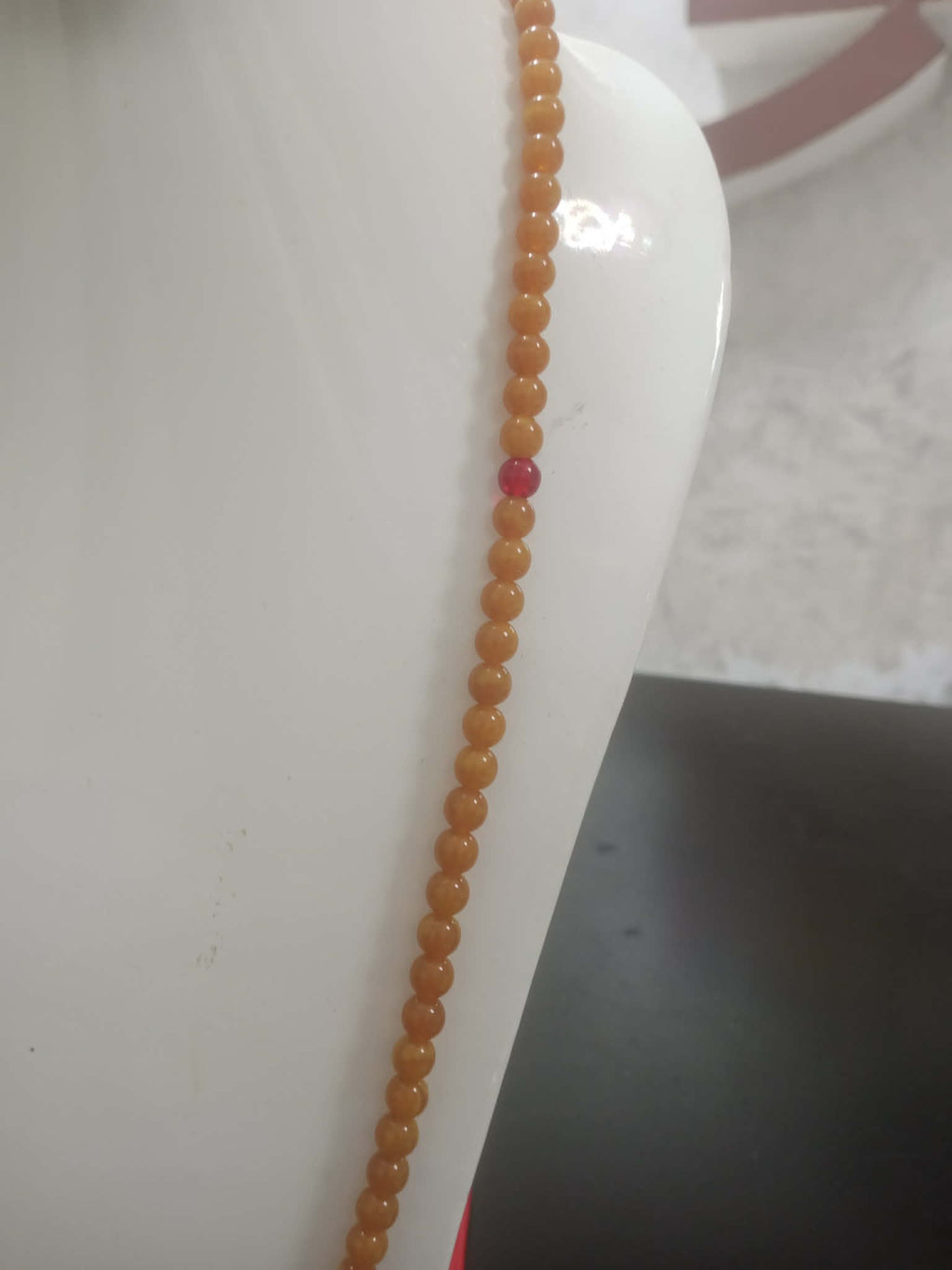 سبحة من كهرمان طبيعي