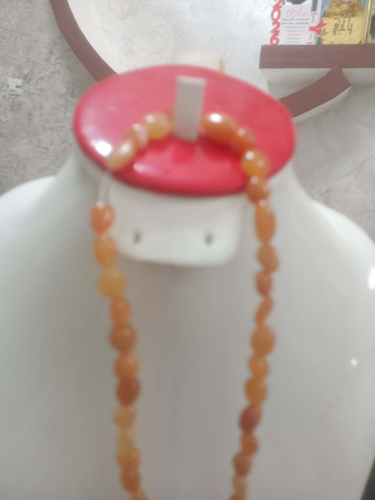 خيط من أحجار عقيق طبيعي