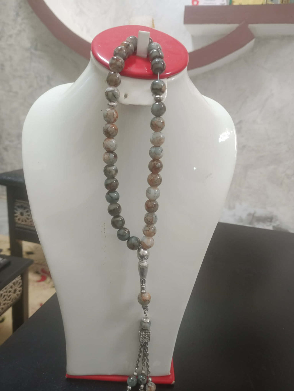 سبحة من أحجار عقيق طبيعي